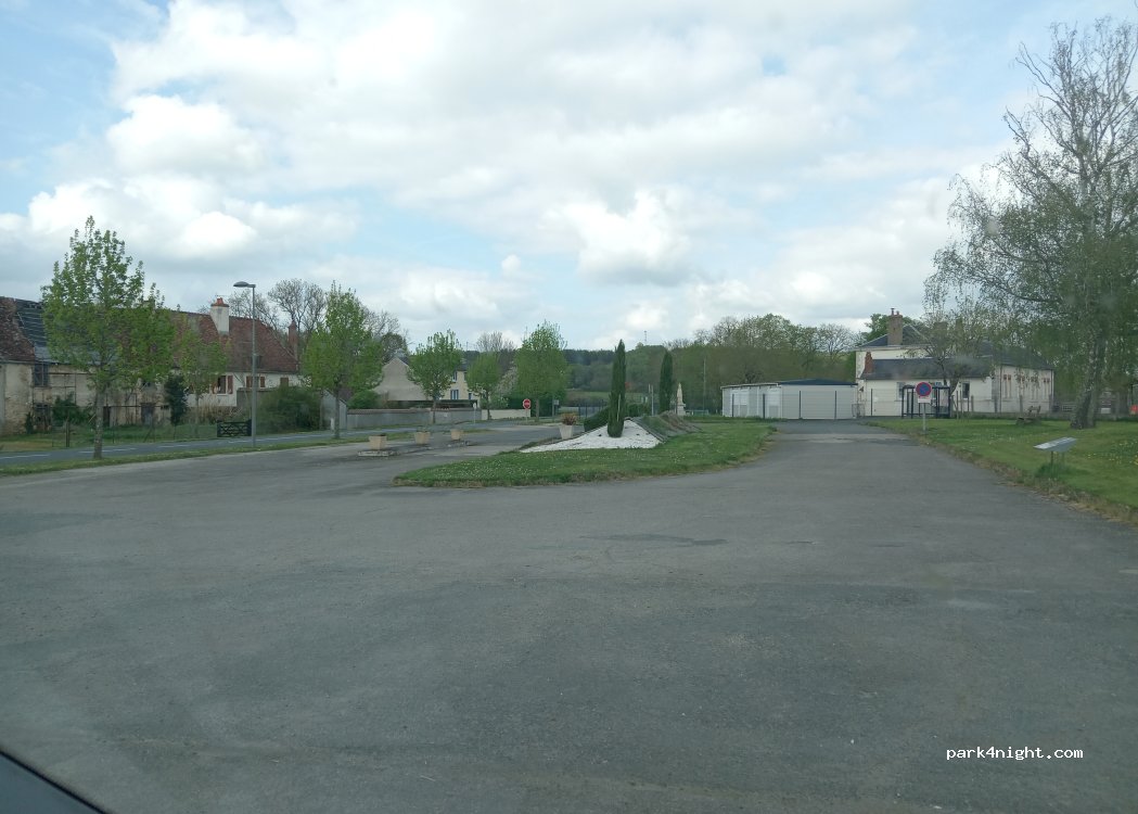 (36200) Celon - 3 Route Nationale 20 — foto