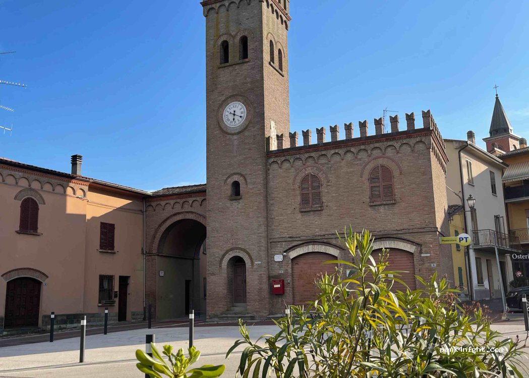 (40020) Casalfiumanese - 66 Viale Andrea Costa — foto 2