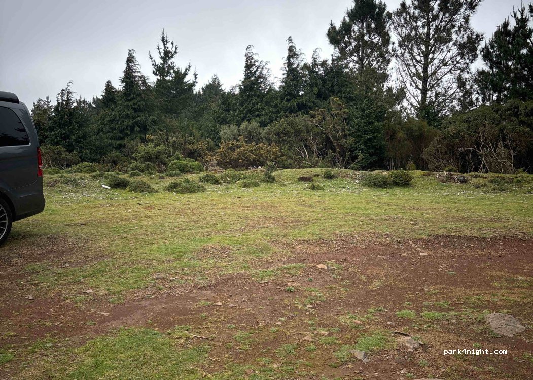 (9100-249) Santo António da Serra - — foto