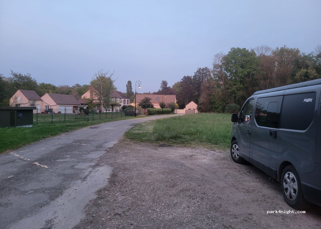 (77610) Châtres - 1 Le Petit Loribeau — foto
