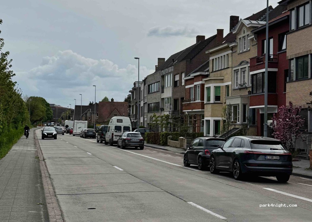 (8200) Brugge - 14 Stationslaan — foto