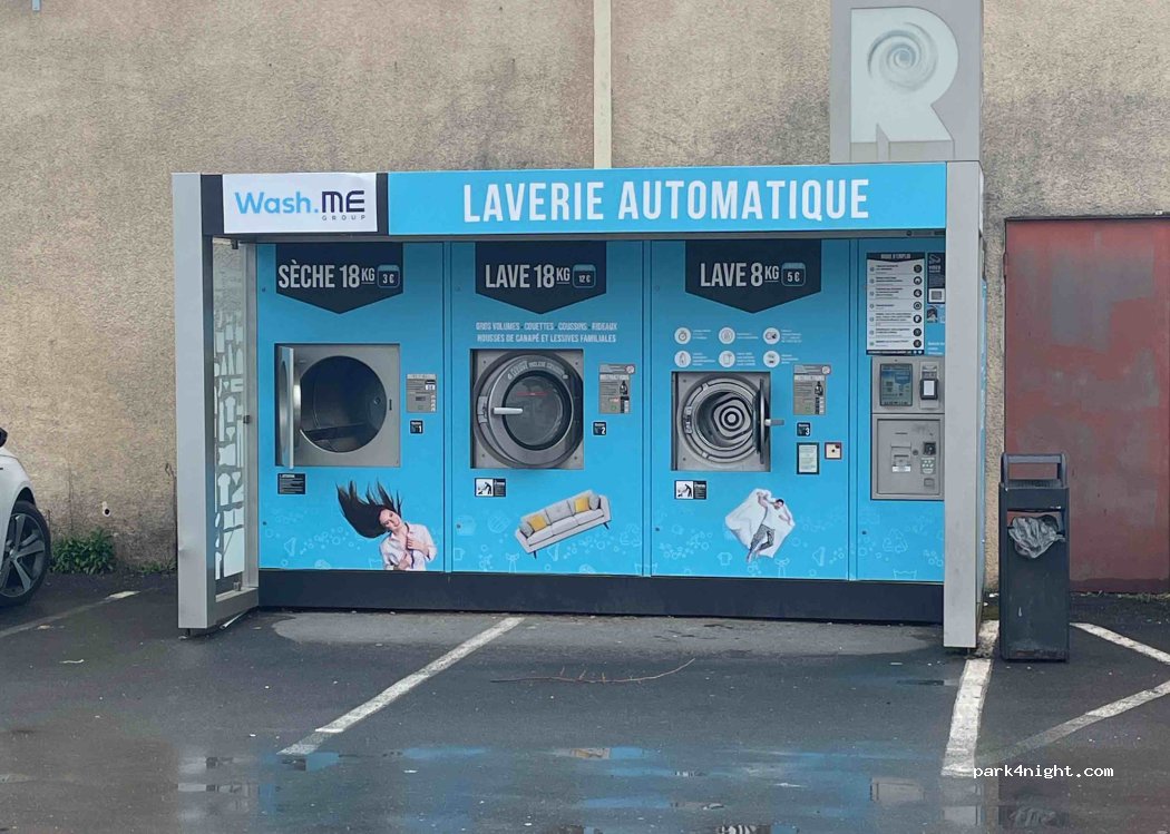 (24590) Salignac-Eyvigues - 35 Avenue de Sarlat — foto