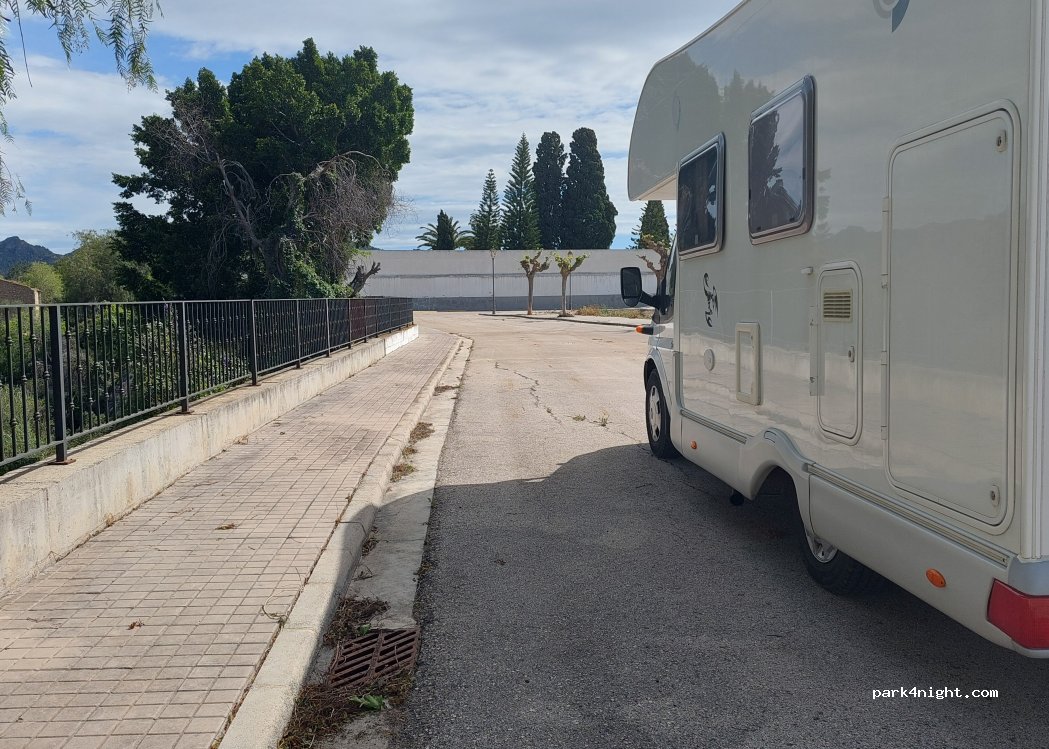 (46725) Ròtova - 16 Plaça Poligono 3 — foto
