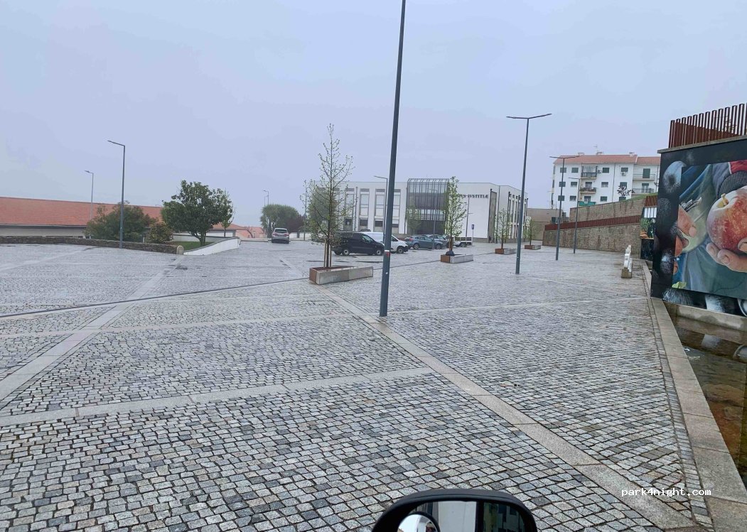 (5110-125) Armamar - 1 Rua Gaspar e Manuel Cardoso — foto
