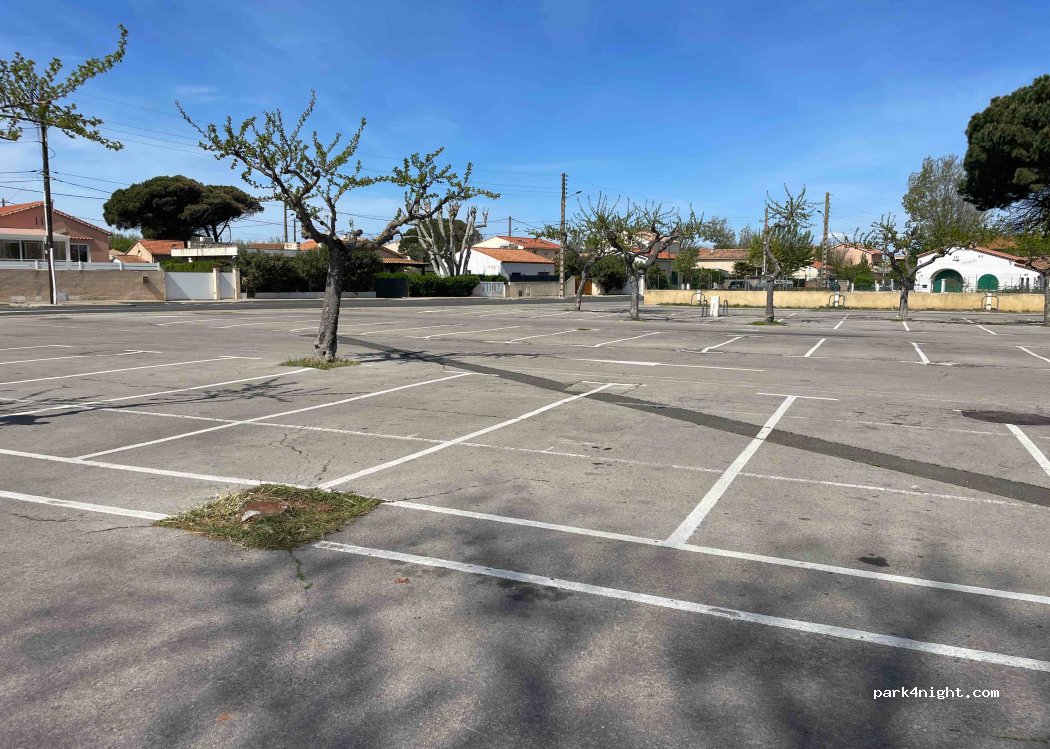 (34340) Marseillan - 1 Bis Place du Marché — foto