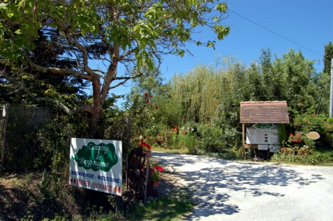 Camping de Bergougne — foto