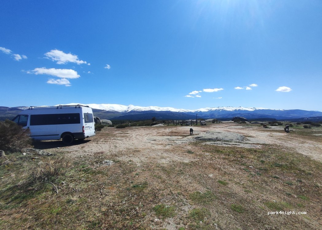 (05635) Navarredonda de Gredos - — foto