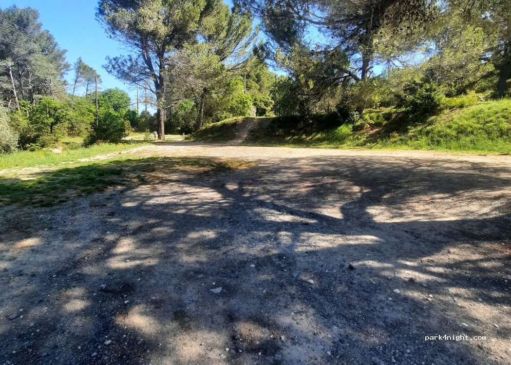 (84210) Pernes-les-Fontaines - 1436 Chemin du Val de Guilhaud — foto