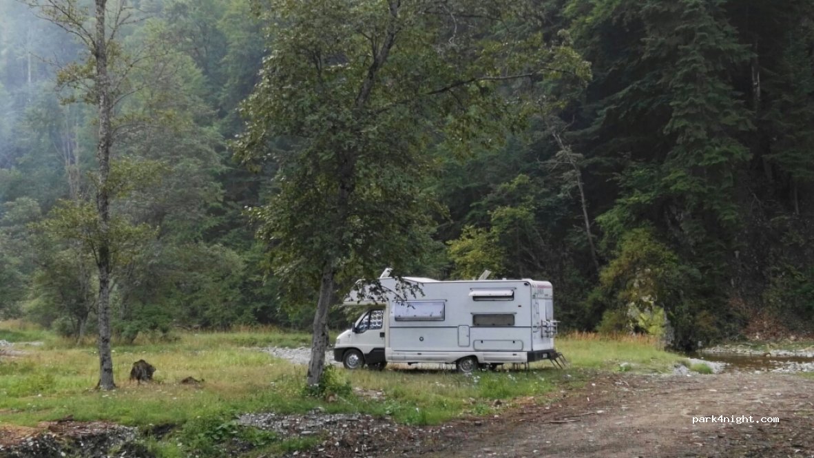 ()  - Unnamed Road — foto