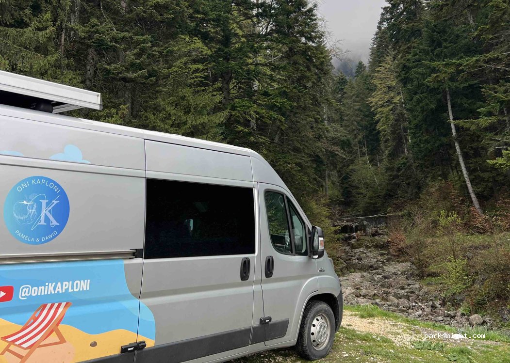 (105500) Bușteni - Strada Telecabinei — foto 2