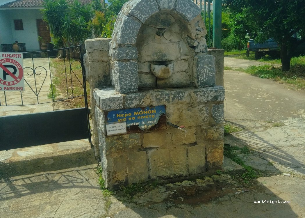 (240 24) Stoupa - Unnamed Road — foto