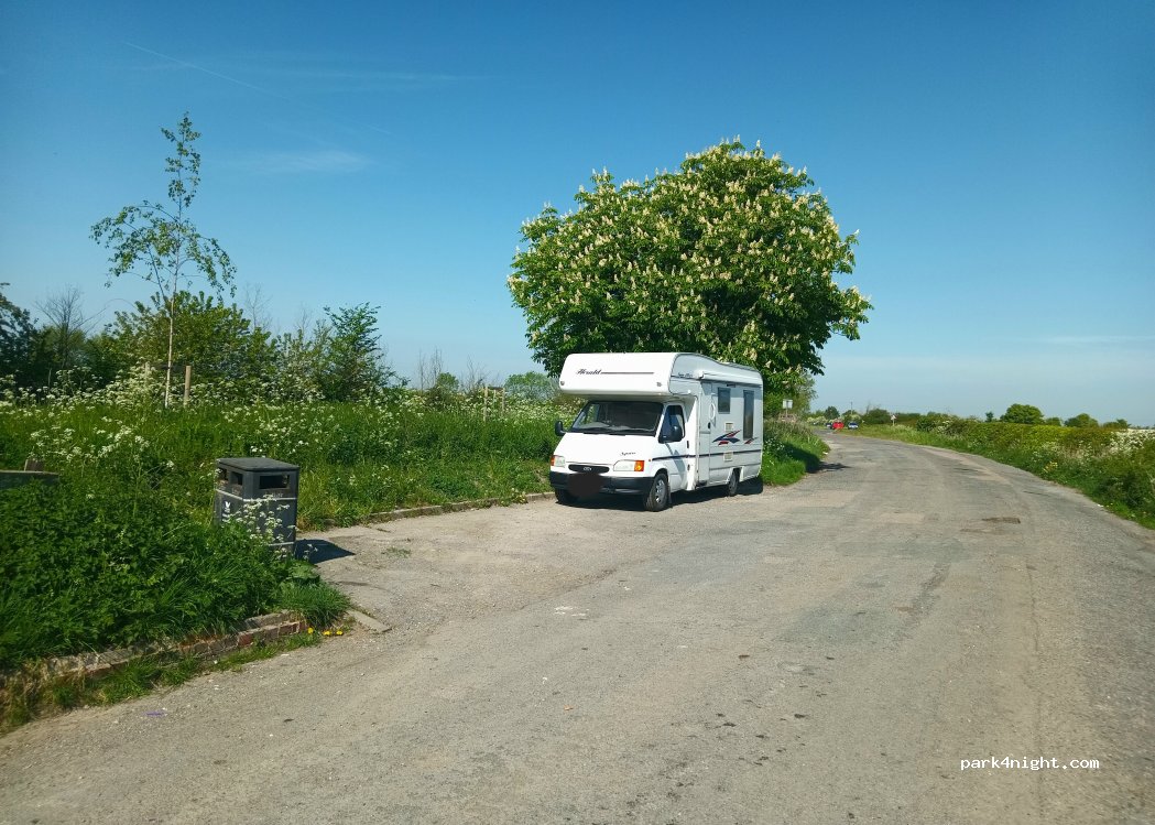 (HP27 9TA) Princes Risborough - Thame Road — foto