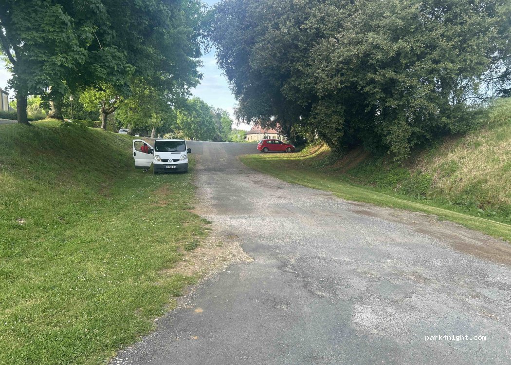 (24200) Proissans - 144 Route des Chênes Verts — foto