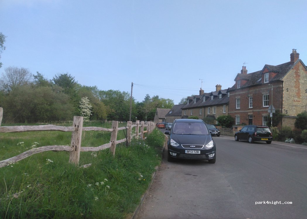 (OX2 8BD) Oxford - 11 Wolvercote Green — foto