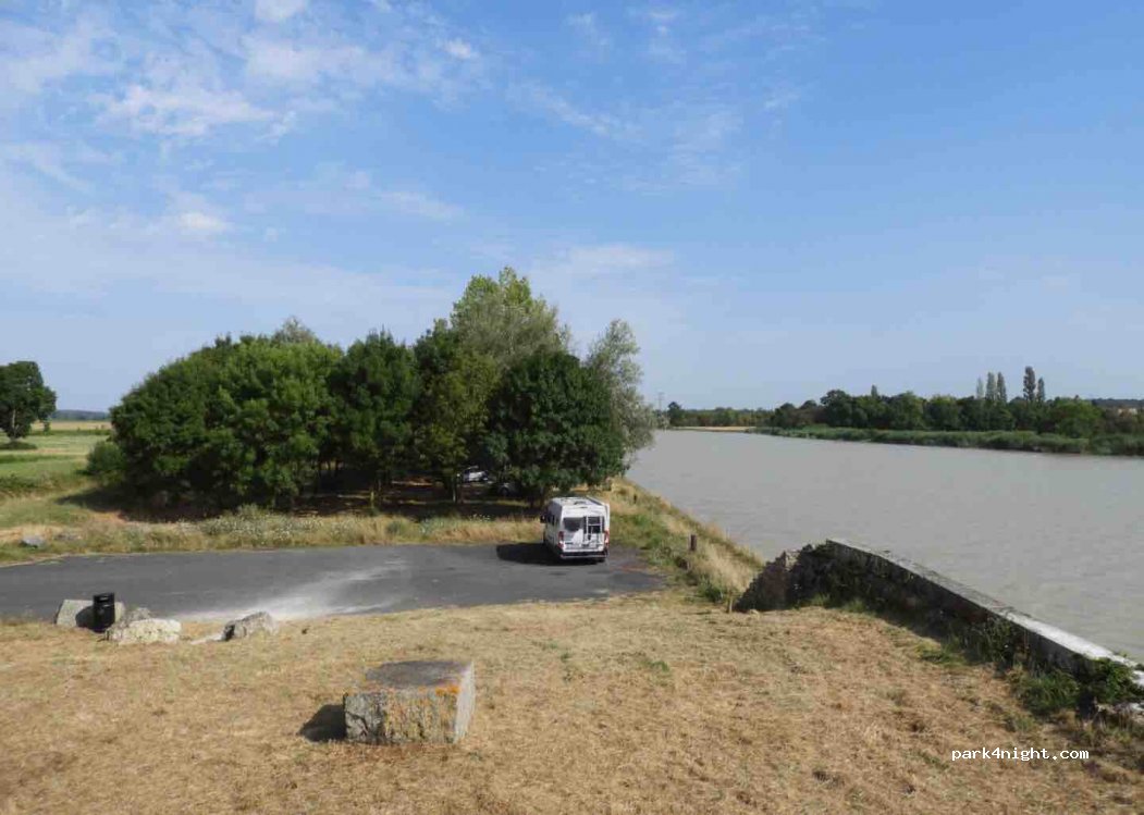 (17430) Cabariot - Unnamed Road — foto 3