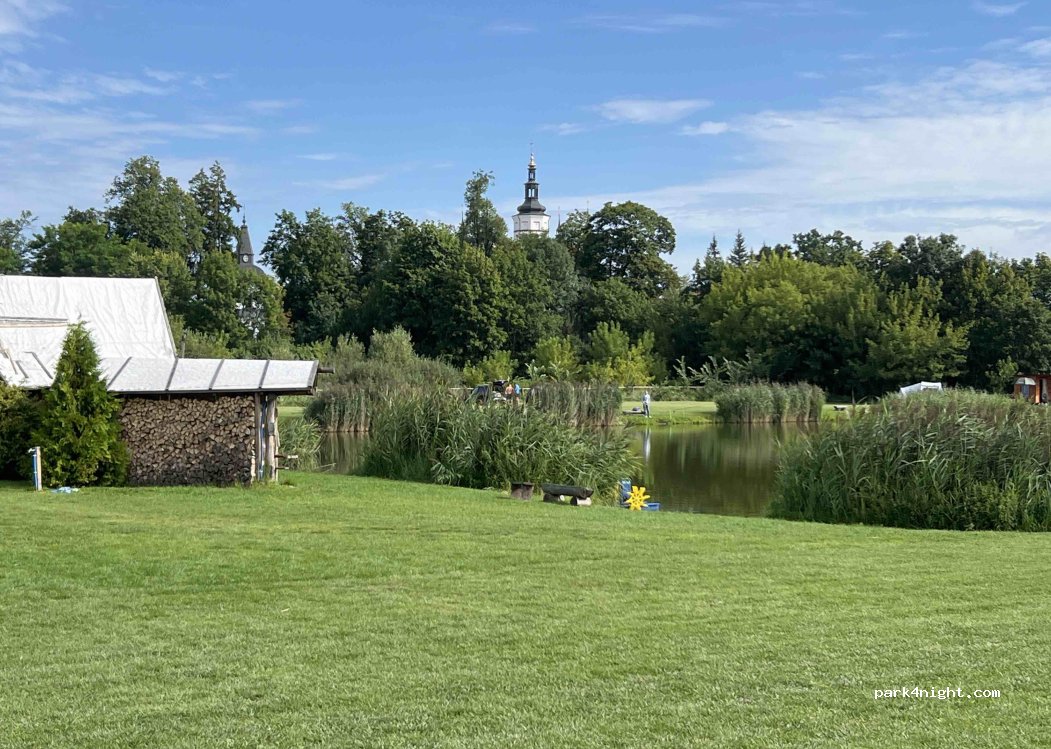 Kemping, pole namiotowe przy łowisku — foto 4