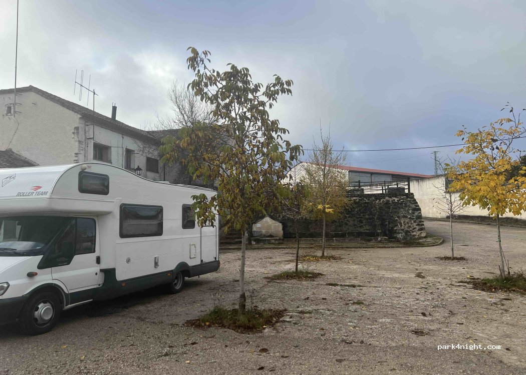 (19460) Villanueva de Alcorón - 4 Calle Carretera — foto