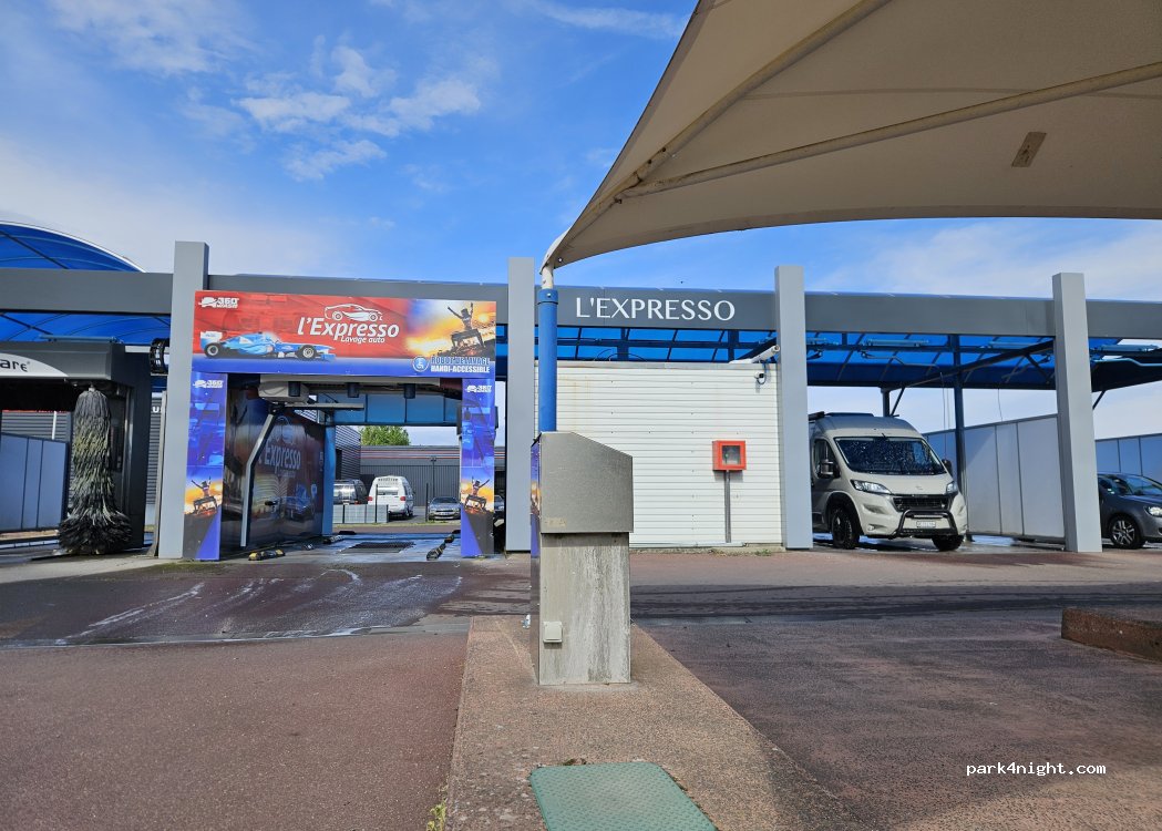 (50710) Créances - 40 Rue de la Manche — foto