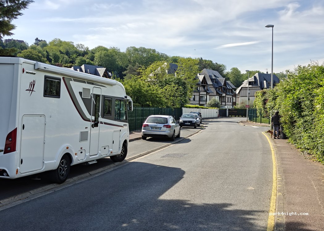 (14800) Tourgéville - 20 Route de Clairefontaine — foto