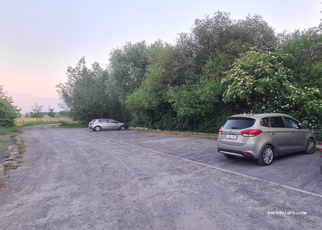(7742) Pecq - 12 Chemin des Etangs — foto