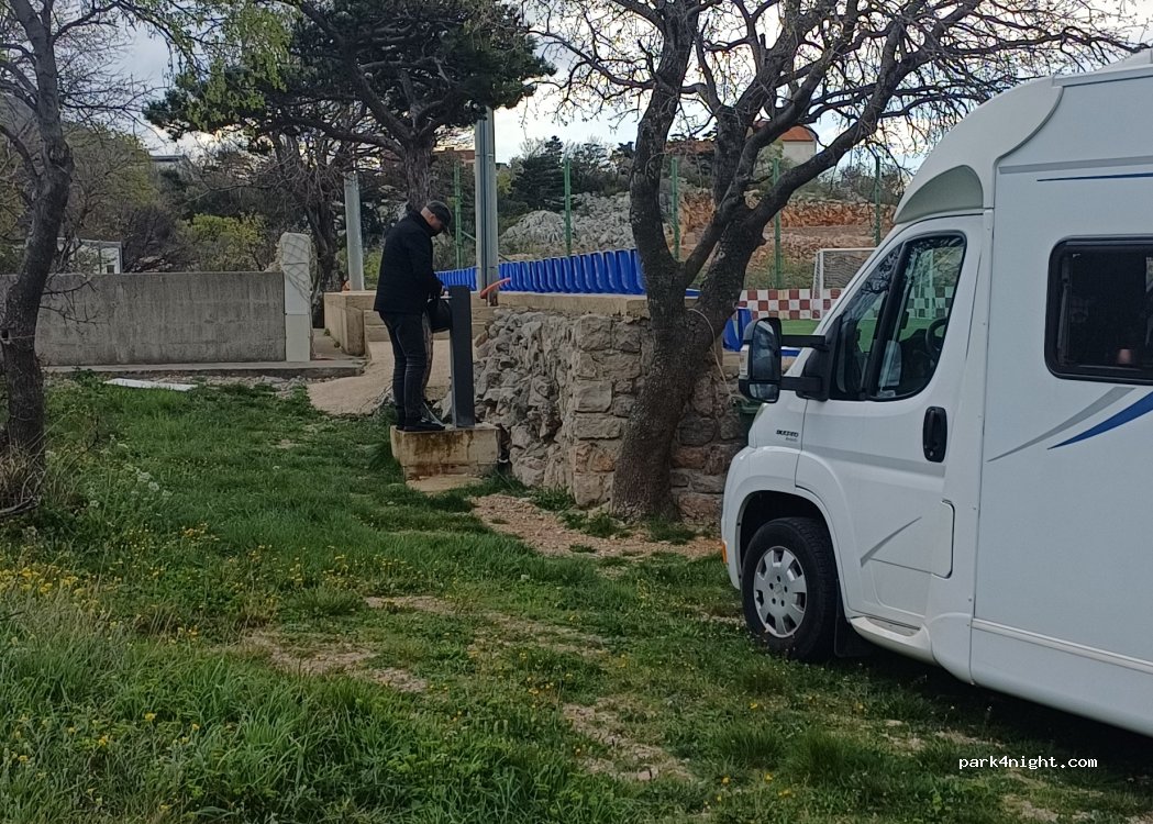 (53288) Karlobag - 44 Braće Radić — foto 2