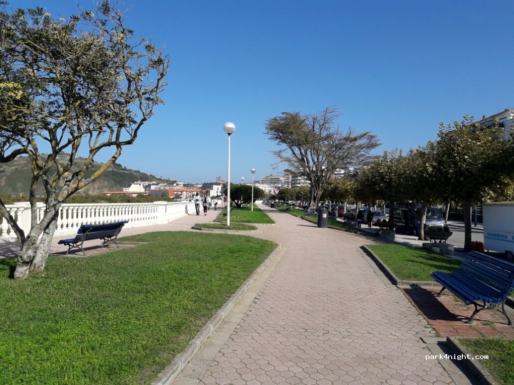 (39770) Laredo - 2 Avenida de Cantabria — foto