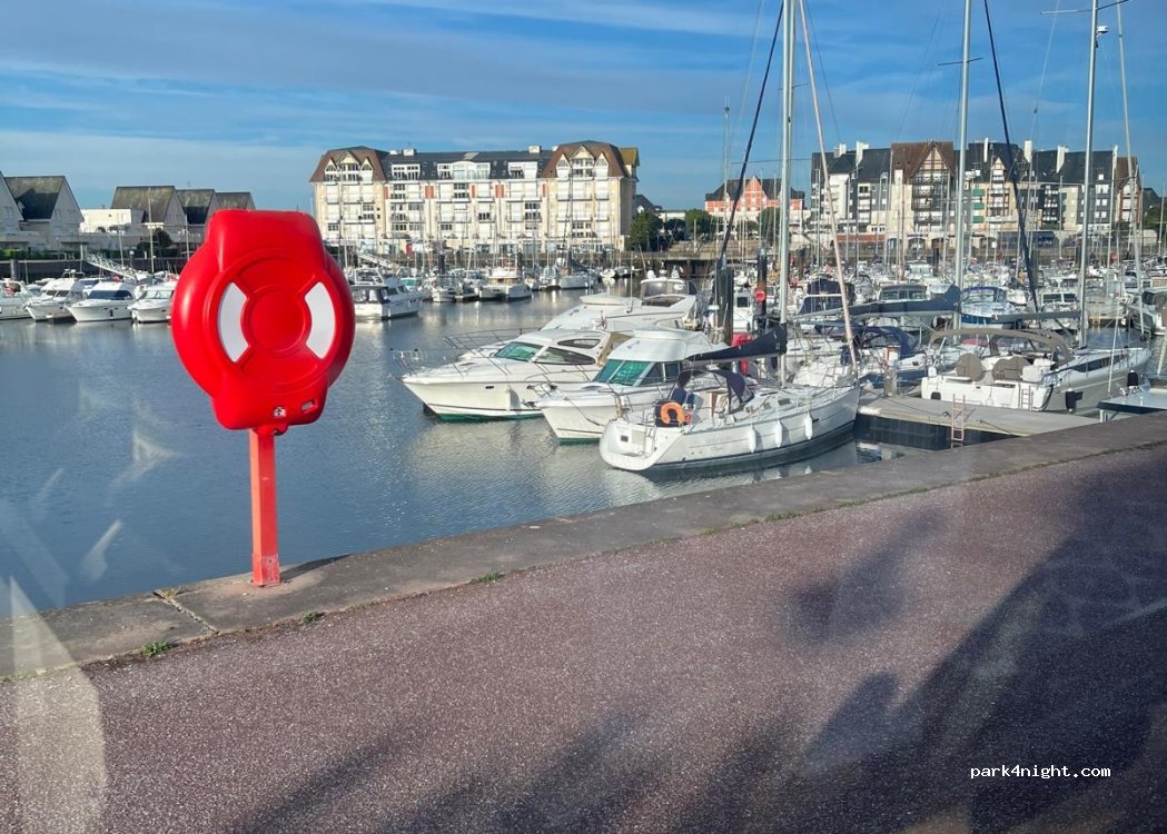 (14160) Dives-sur-Mer - 141 Avenue des Dunes — foto