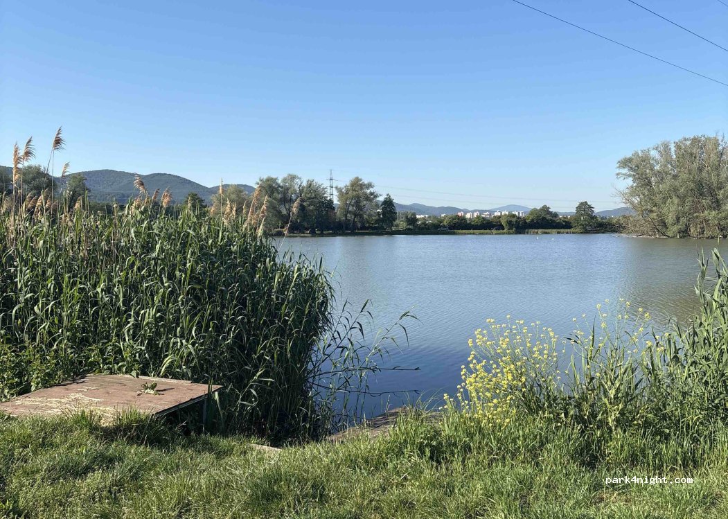 (018 41) Dubnica nad Váhom - — foto