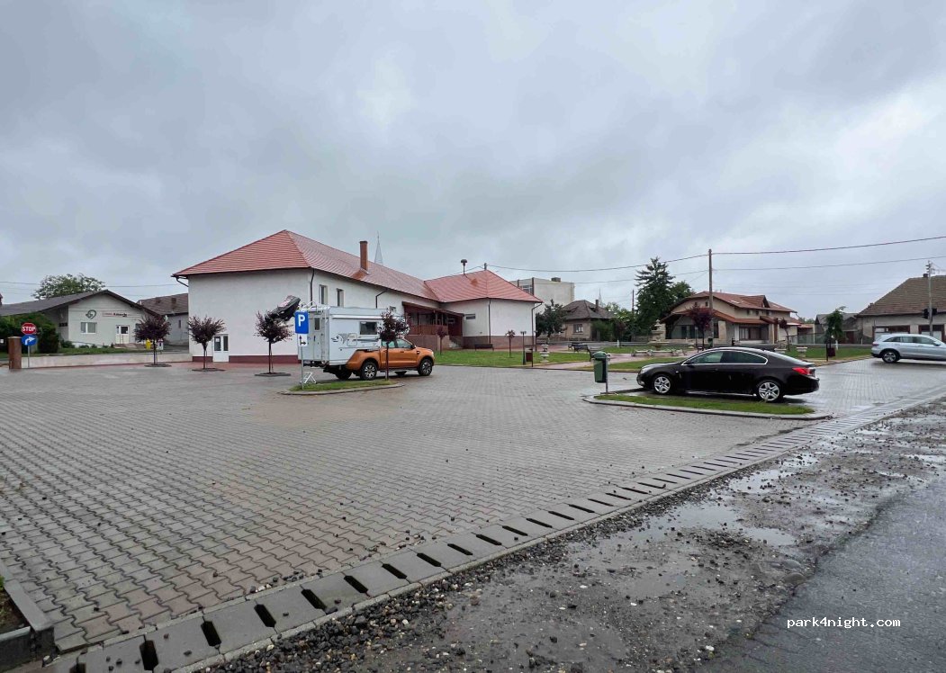 (547005) Acățari - 144 DJ151D — foto
