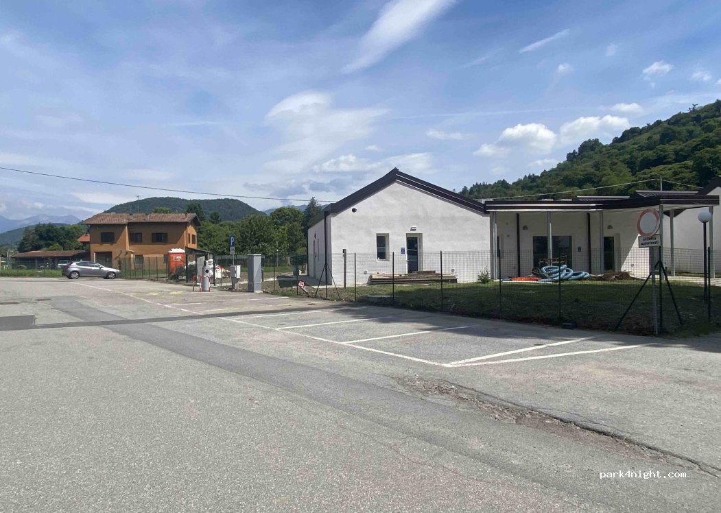 (28016) Orta San Giulio - 8 Via Prisciola — foto