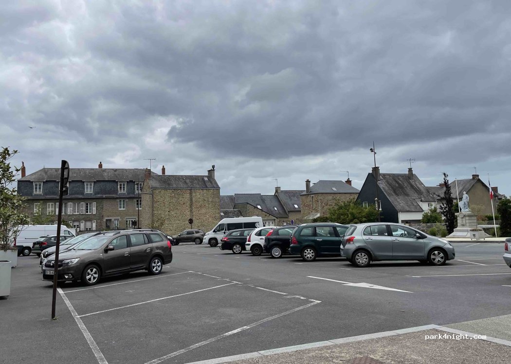 (50170) Pontorson - 5 Rue Duquesne — foto