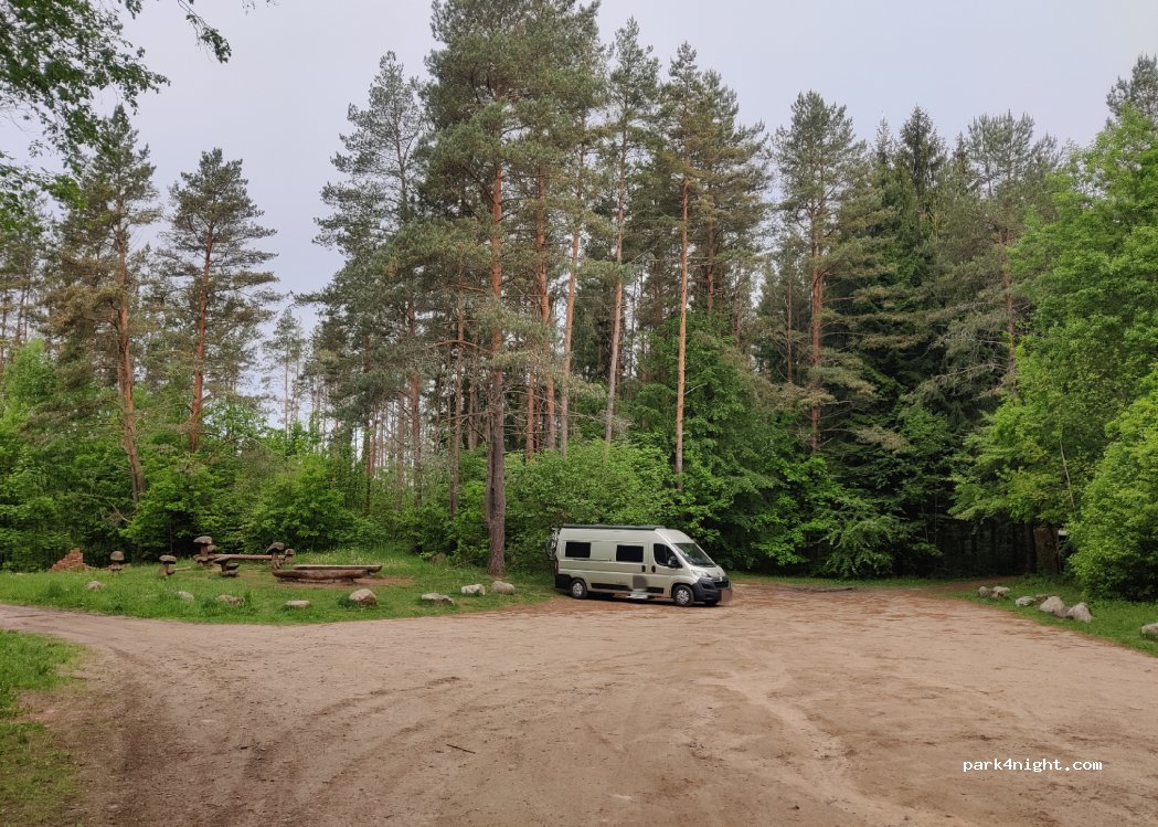 (21142) Varnikai - — foto
