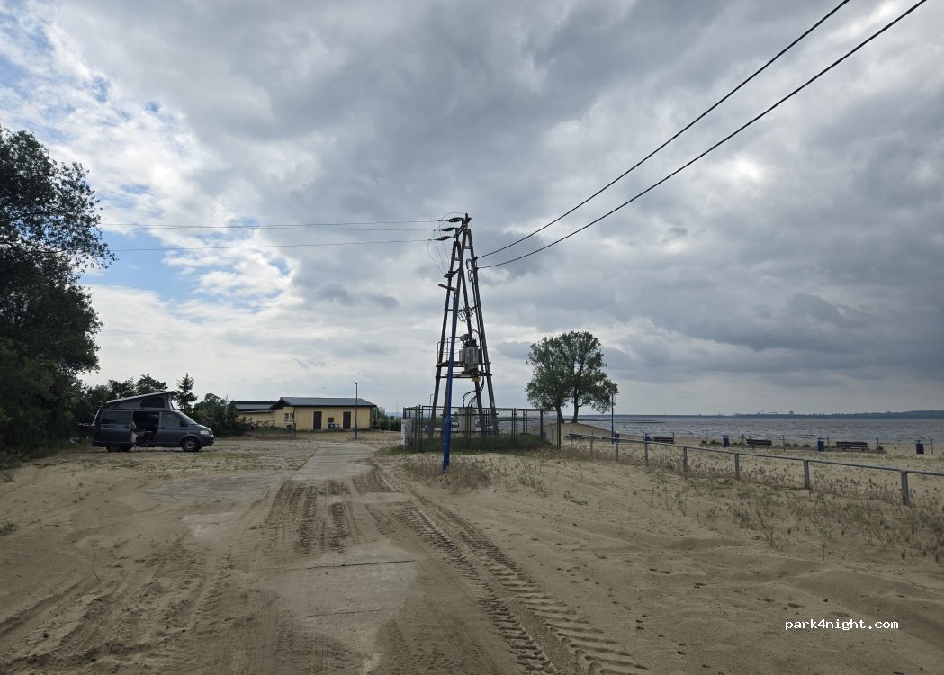 (72-105) Lubczyna - 10a Topolowa — foto