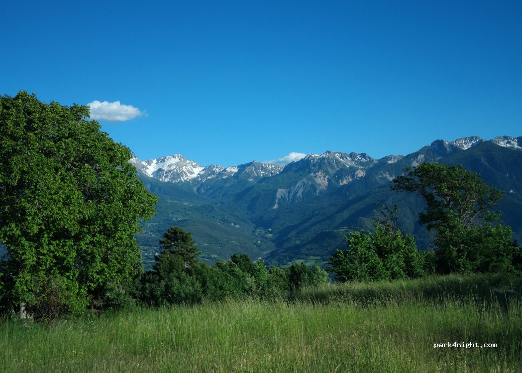 (05200) Puy-Sanières - — foto