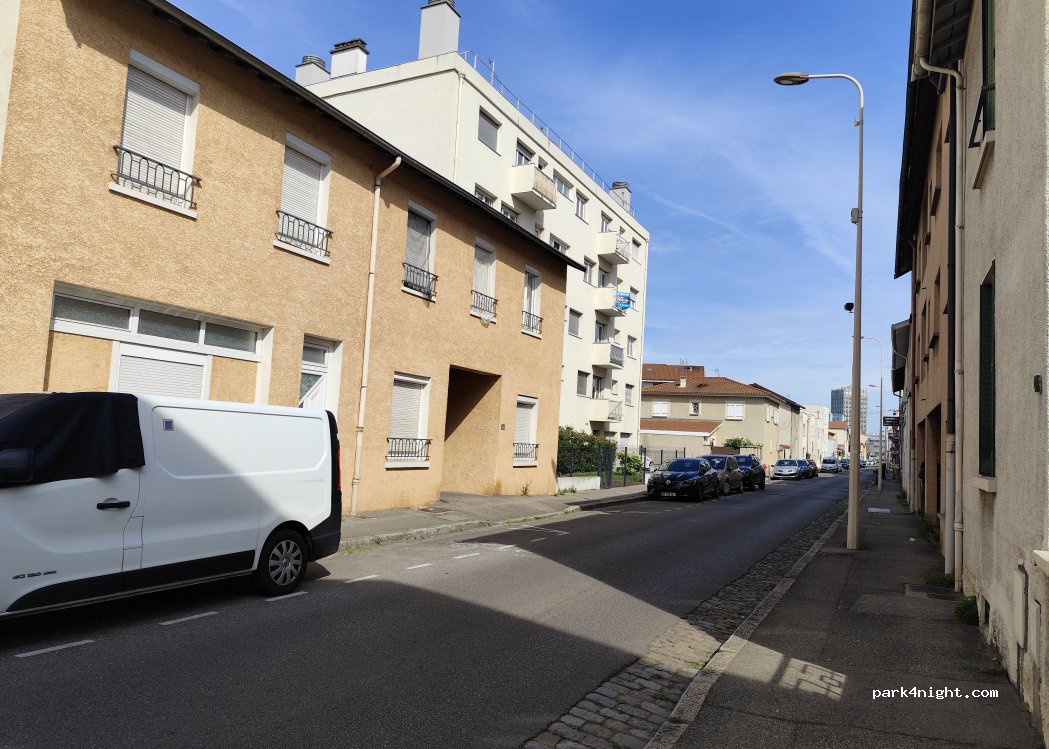 (69008) Lyon - 45 Rue Seignemartin — foto