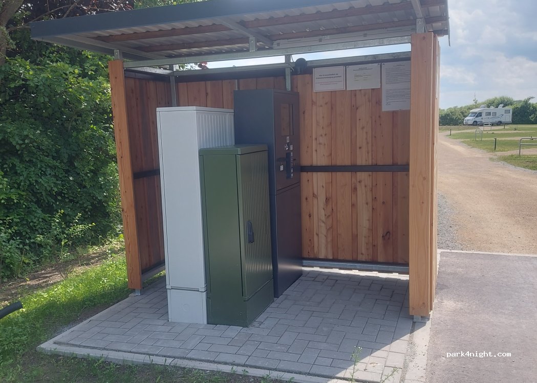 Wohnmobilstellplatz Krummendeich — foto