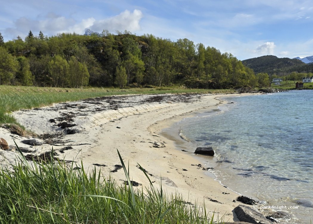 (9450) Hamnvik - 179 Fuglebergveien — foto