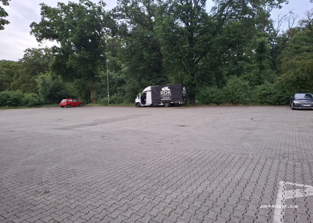 (65479) Raunheim - 56 Haßlocher Straße — foto