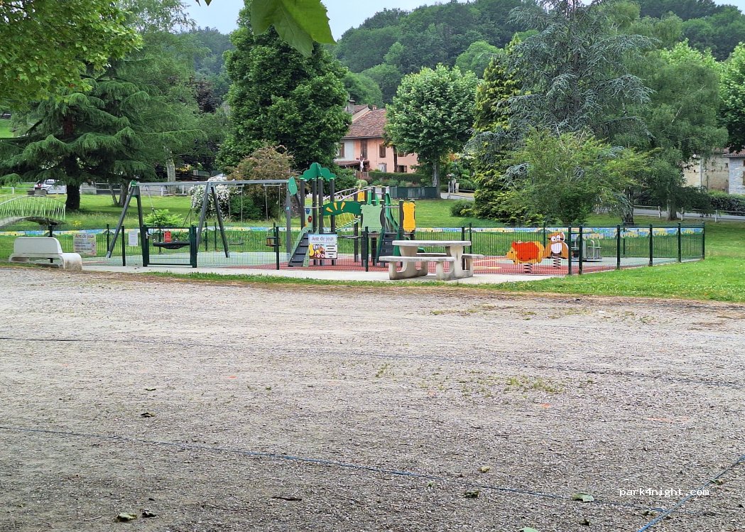 (09160) Caumont - 1 Rue Villeneuve — foto
