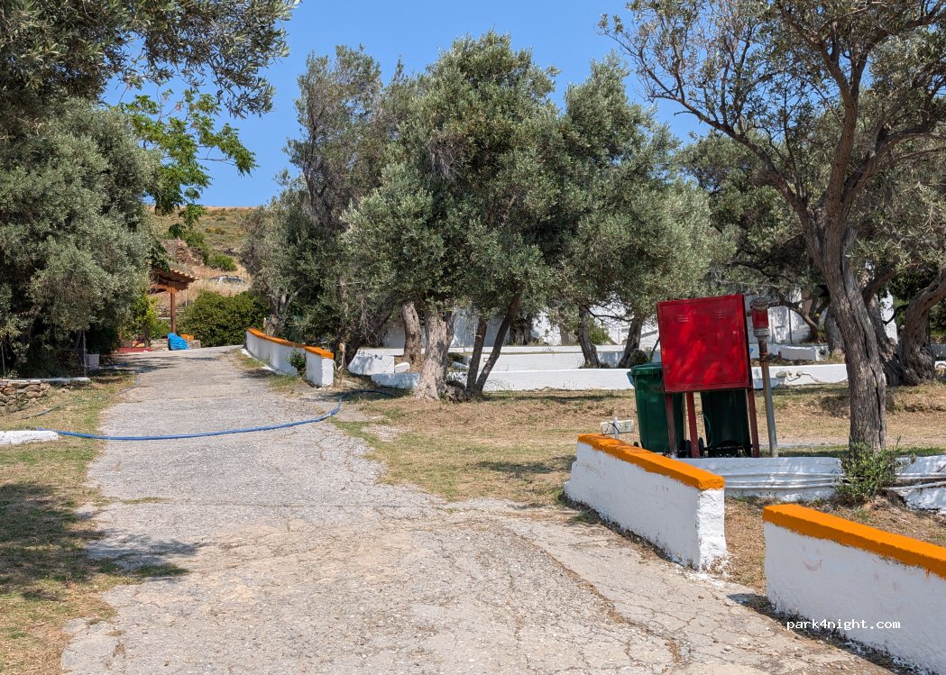 ANDROS CAMPING — foto