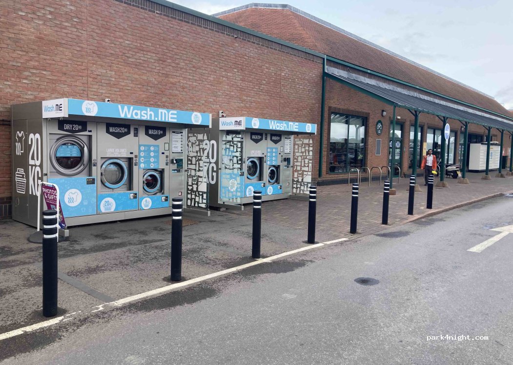 (GL50 9SA) Cheltenham - Up Hatherley Road — foto