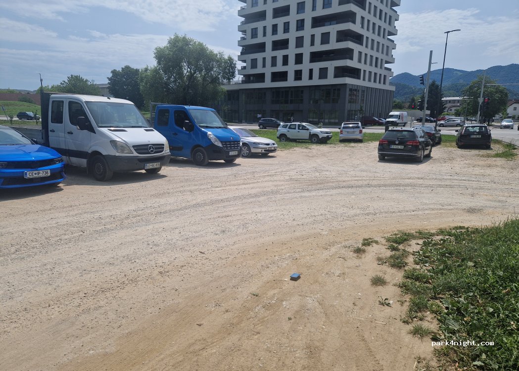 (3000) Celje - 9 Cesta na Dobrovo — foto