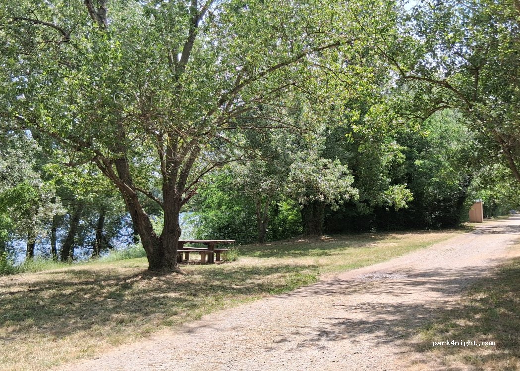 (26800) Étoile-sur-Rhône - Îles du Chez — foto