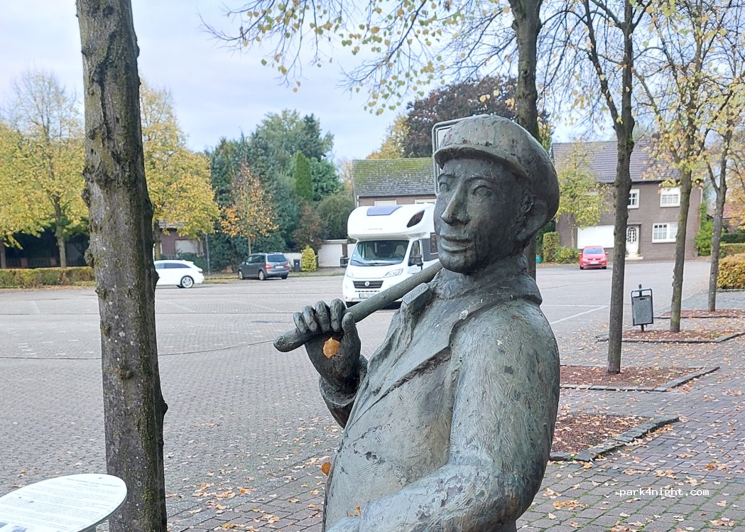 (48619) Heek - 10 Markt — foto