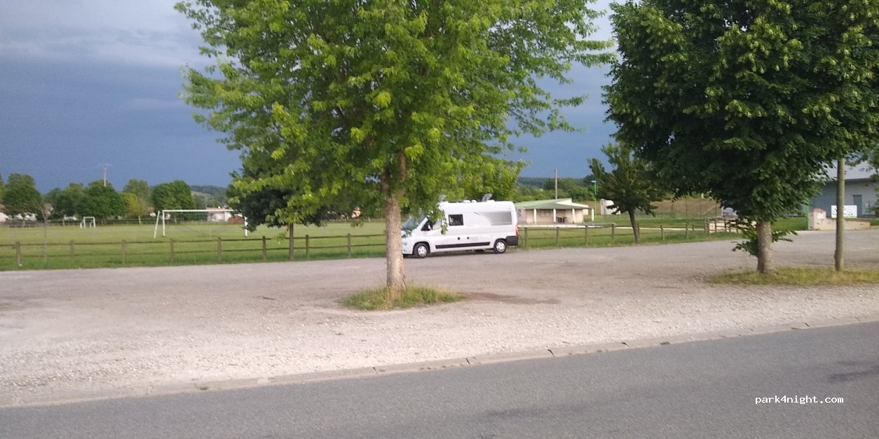 (47310) Roquefort - 32 Route du Stade — foto 3