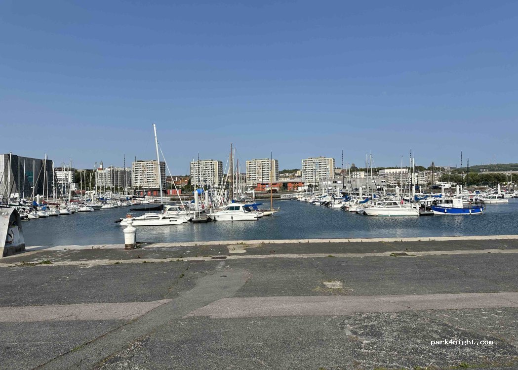 (62200) Boulogne-sur-Mer - 6 Boulevard du Bassin Napoléon — foto