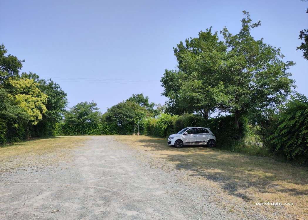 (85130) Saint-Martin-des-Tilleuls - 1 La Daunière — foto
