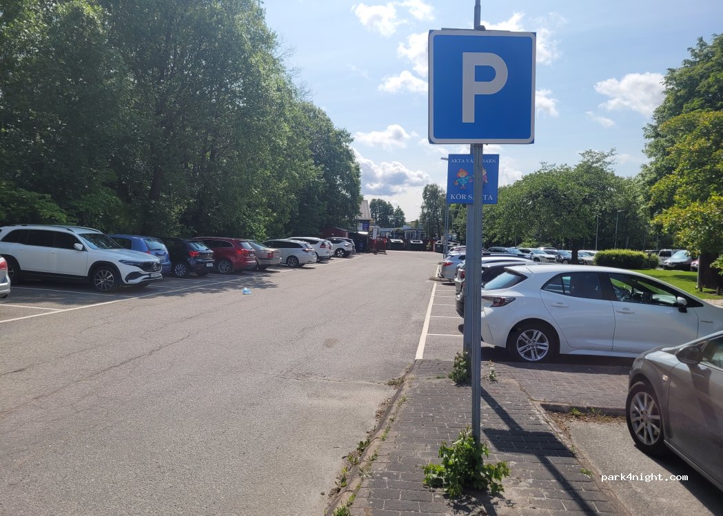 (443 30) Lerum - 3 Stationsvägen — foto