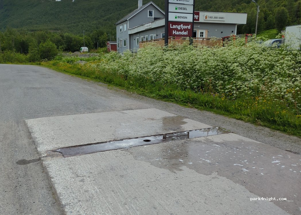 (9545) Langfjordbotn - Skinnelvveien 56 — foto