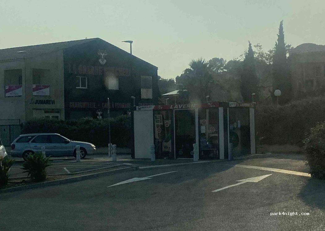 (83230) Bormes-les-Mimosas - 83 Route des Lavandières — foto
